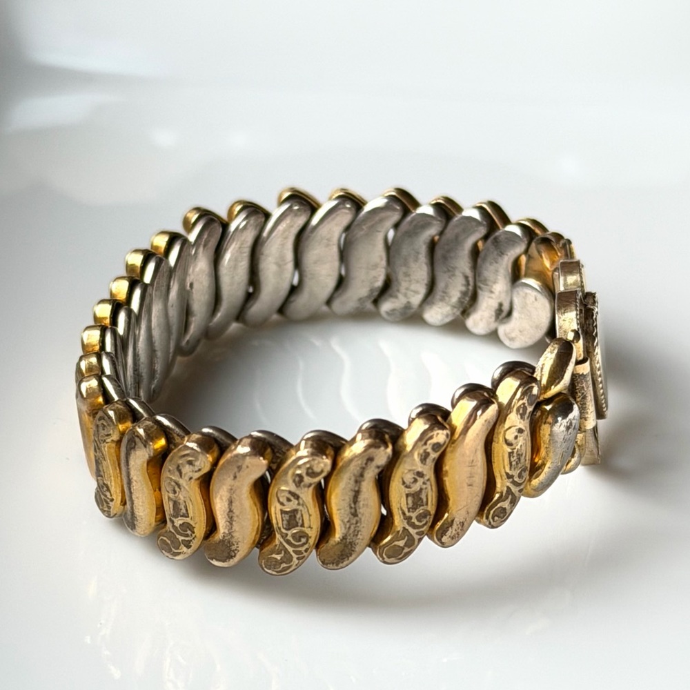 WWII Gold Tone Sweetheart Filigree Heart Expansion Bracelet XS 4.5” by Co-Star - Picture 5 of 16